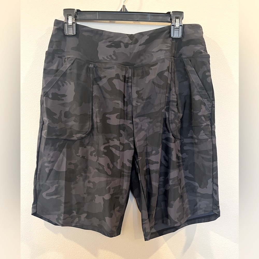 VIDDIA black camo athletic‎ shorts men’s L athleisure lightweight casual new